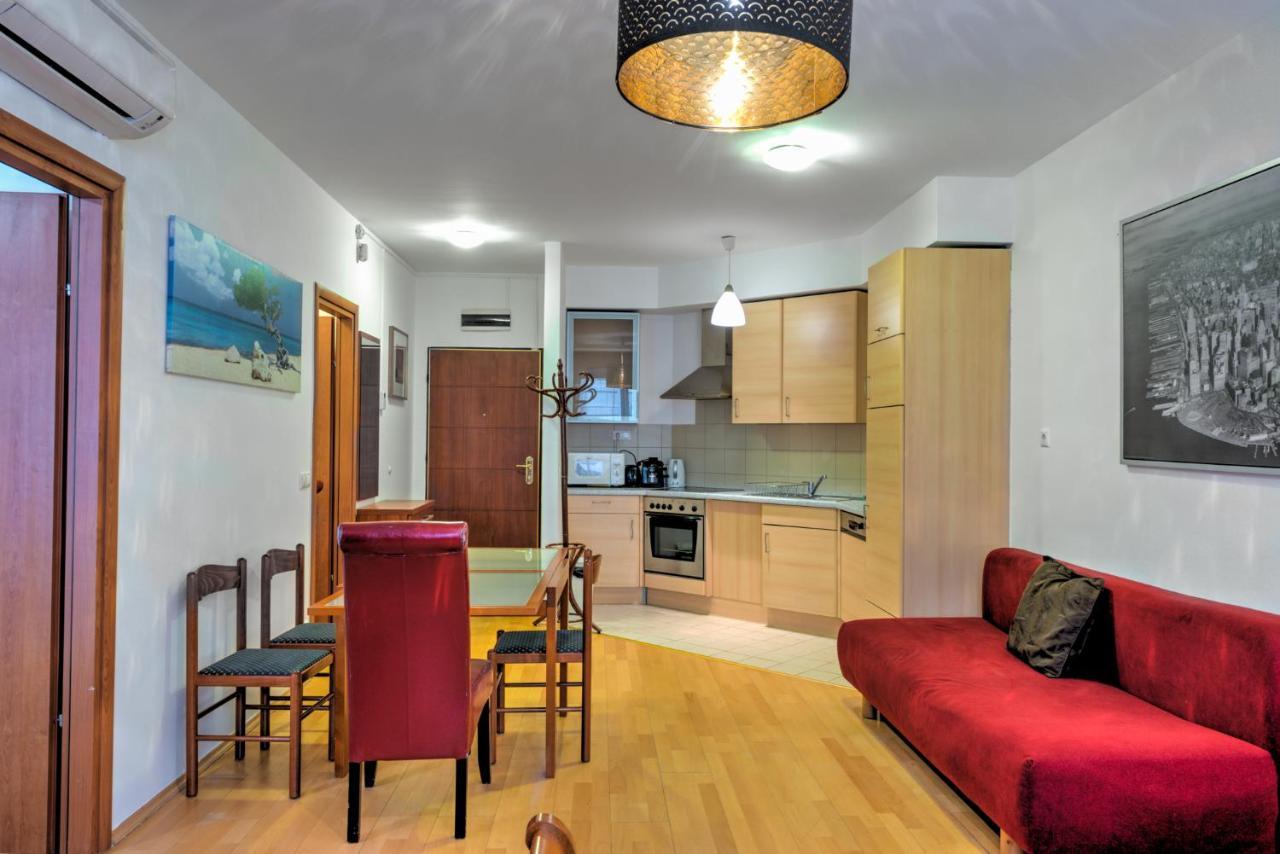Central Downtown Apartments Budapeste Exterior foto
