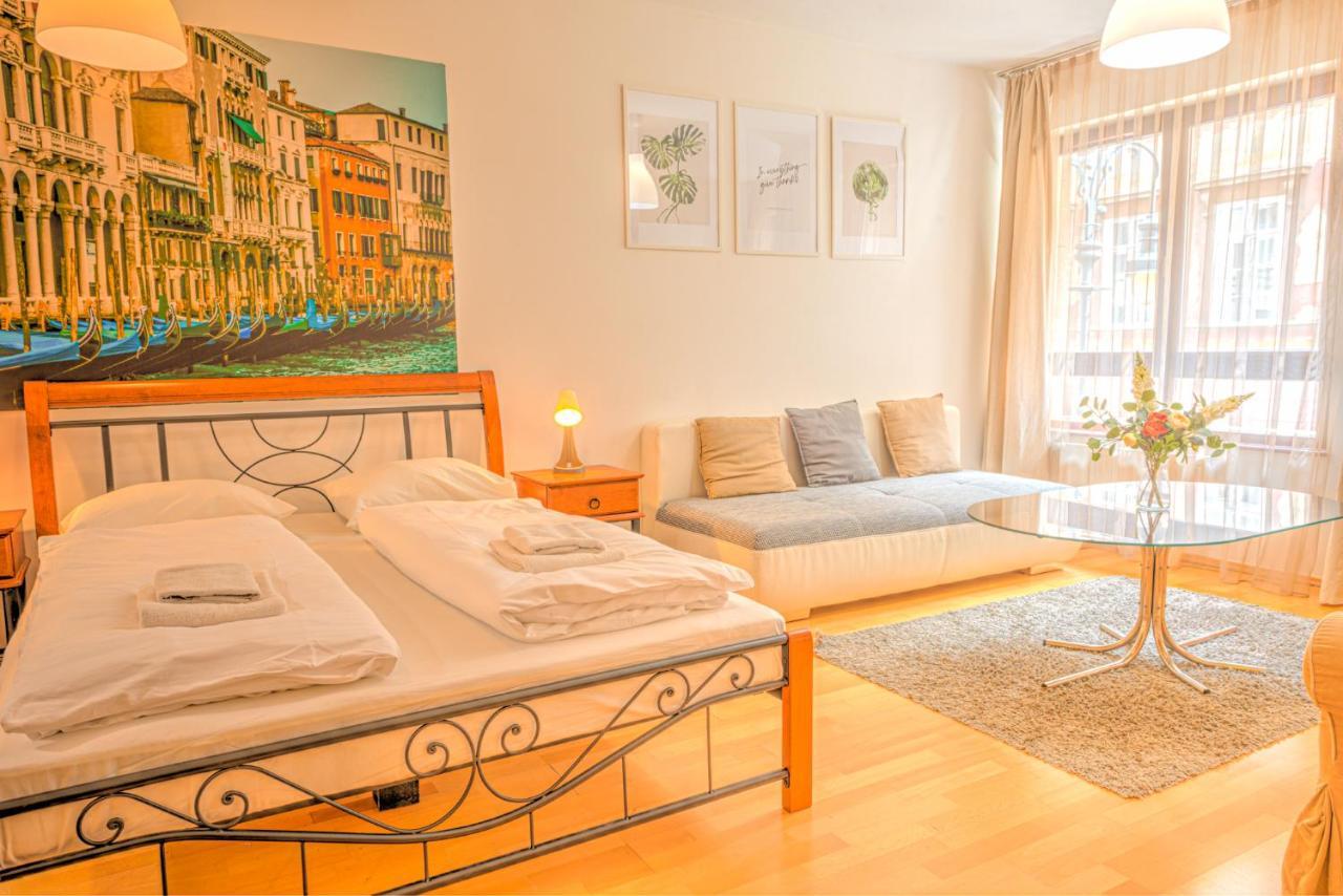 Central Downtown Apartments Budapeste Exterior foto